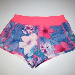 floral shorts